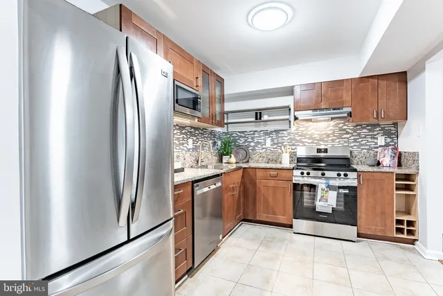 $599,888 | 6020 Forrest Hollow Lane, Springfield, VA 22152