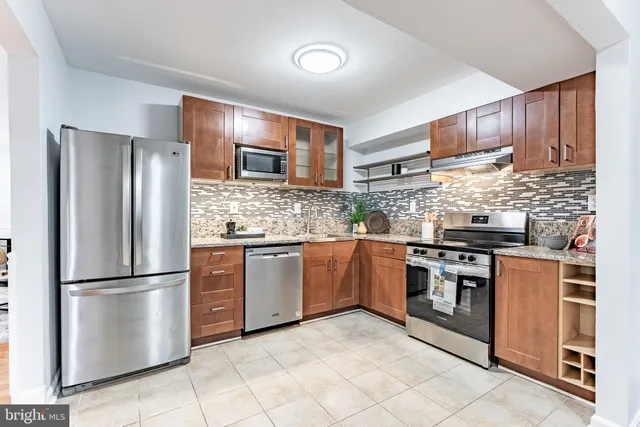 $599,888 | 6020 Forrest Hollow Lane, Springfield, VA 22152