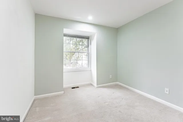 $599,888 | 6020 Forrest Hollow Lane, Springfield, VA 22152