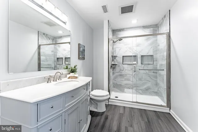 $599,888 | 6020 Forrest Hollow Lane, Springfield, VA 22152