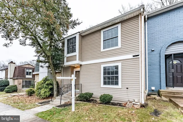 $599,888 | 6020 Forrest Hollow Lane, Springfield, VA 22152