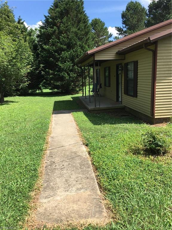 414 Foxfire Road Asheboro, NC 27205 - Photo 3 of 15 Gallery Image 3