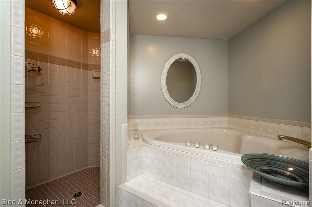 1242 Hampton Road Grosse Pointe, MI 48236 - Photo 23 of 50 1242 Hampton Small002.jpg
