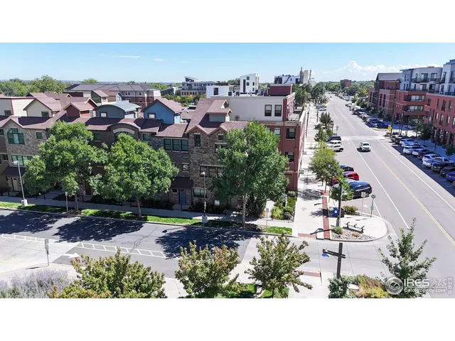 a picture of city view