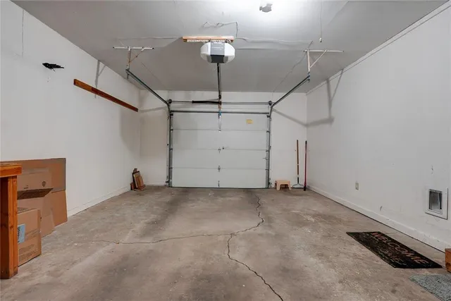 $200,000 | 2530 Queen Ridge Drive, Independence, MO 64055