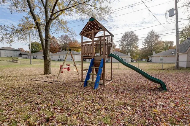 $200,000 | 2530 Queen Ridge Drive, Independence, MO 64055