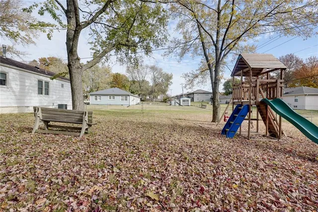 $200,000 | 2530 Queen Ridge Drive, Independence, MO 64055