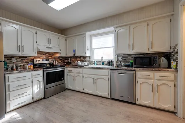 $200,000 | 2530 Queen Ridge Drive, Independence, MO 64055