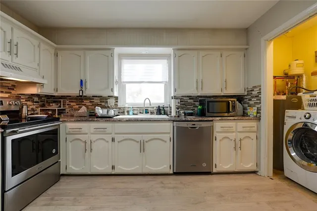 $200,000 | 2530 Queen Ridge Drive, Independence, MO 64055