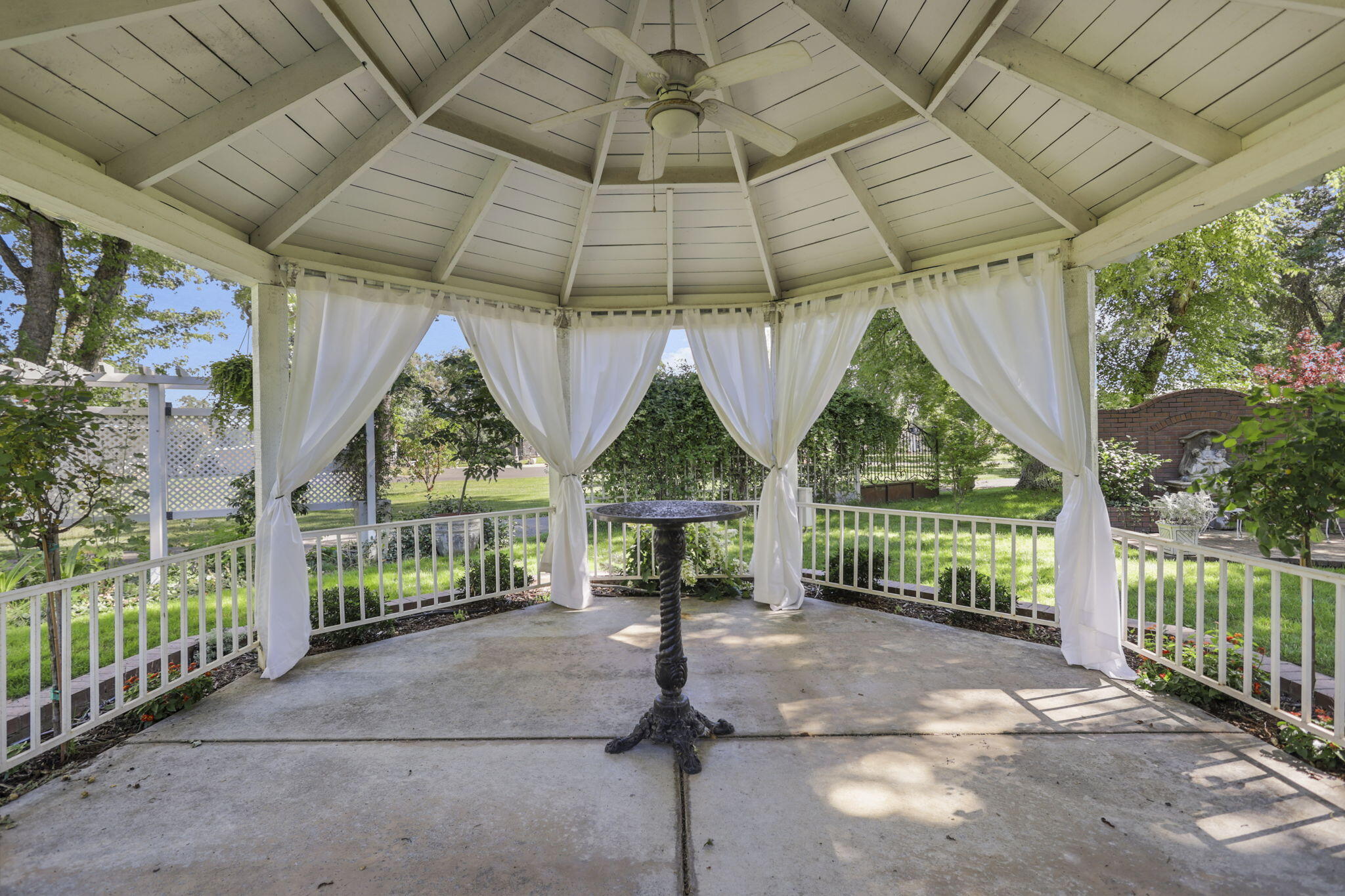 3776 Gover Road Anderson, CA 96007 - Photo 16 of 262 129-web-or-mls-8Q0A5092