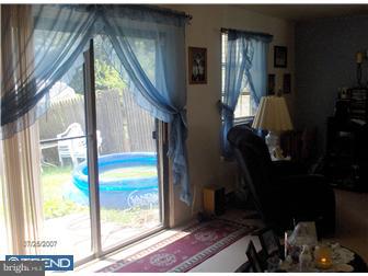 102 Hampshire Road Sicklerville, NJ 08081 - Photo 3 of 8