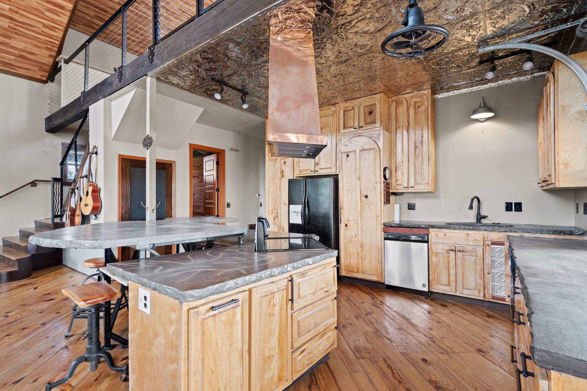 1014 Meroney Street Chattanooga, TN 37405 - Photo 16 of 57 16-web-or-mls-1014 Merony-Bekah C-1