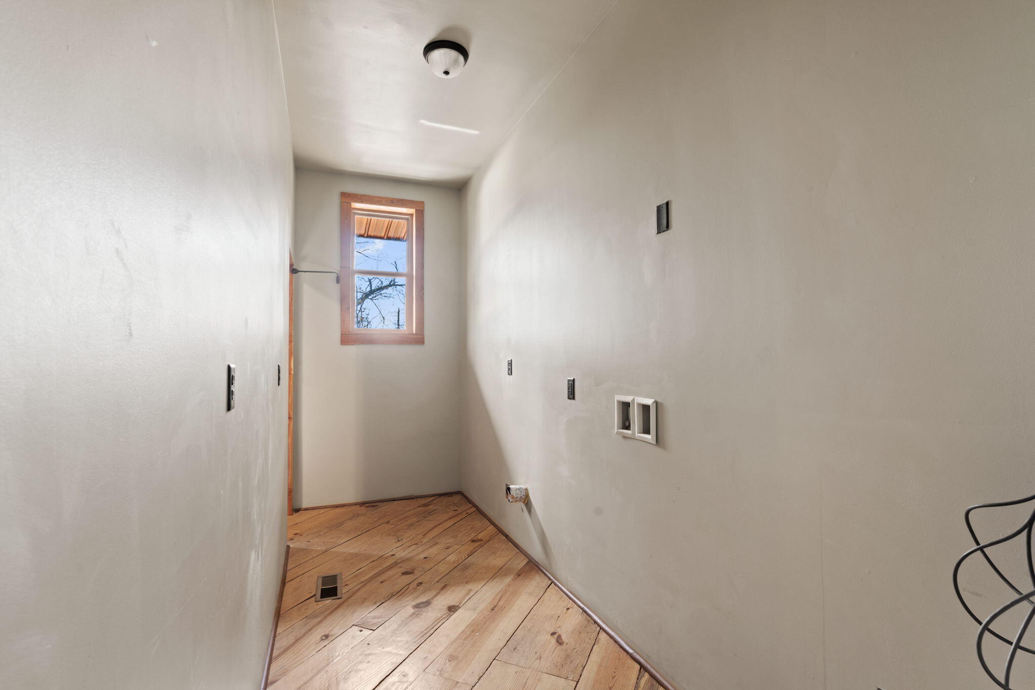 1014 Meroney Street Chattanooga, TN 37405 - Photo 24 of 57 24-web-or-mls-1014 Merony-Bekah C-9