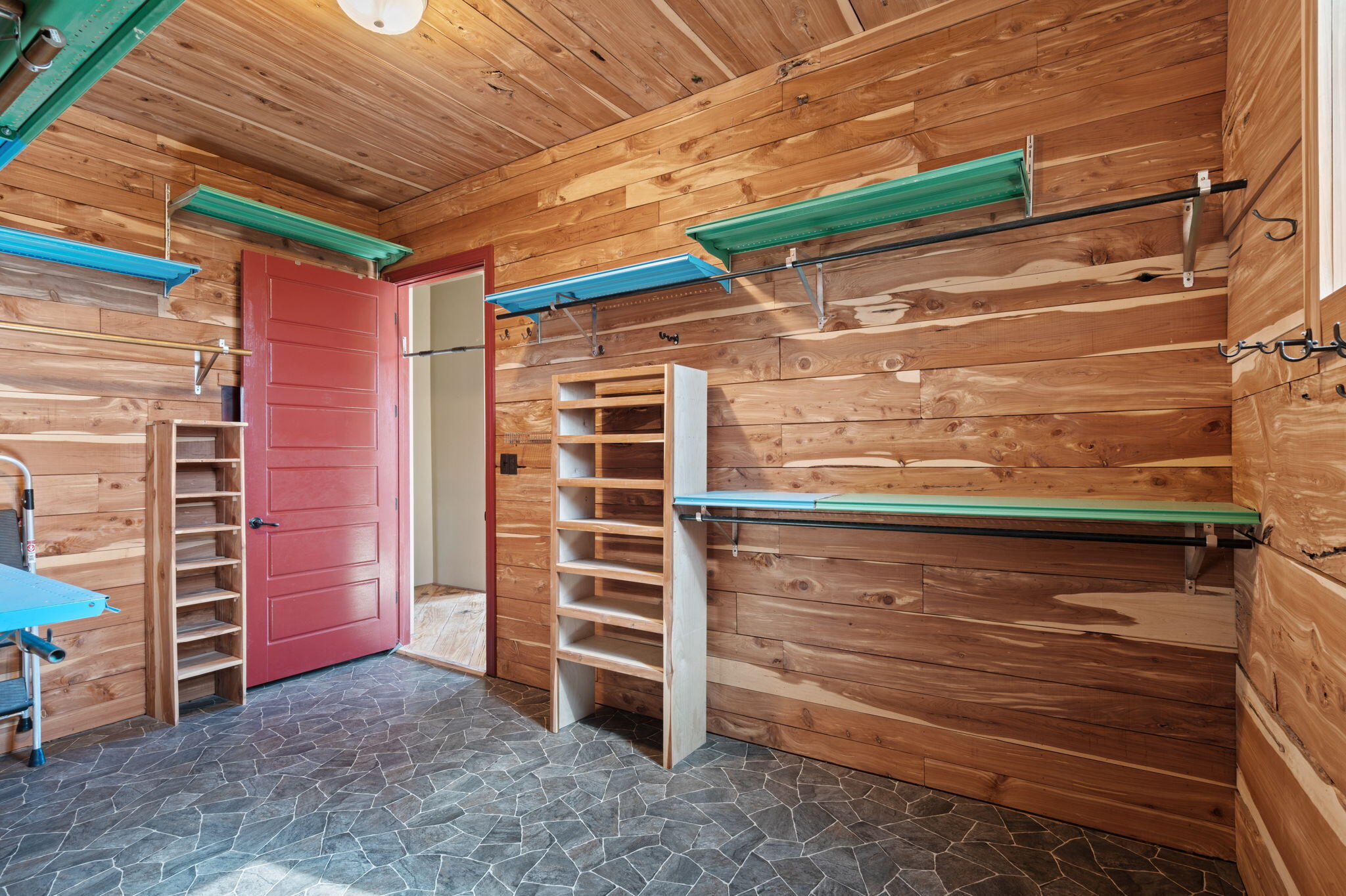 1014 Meroney Street Chattanooga, TN 37405 - Photo 25 of 57 25-web-or-mls-1014 Merony-Bekah C-10