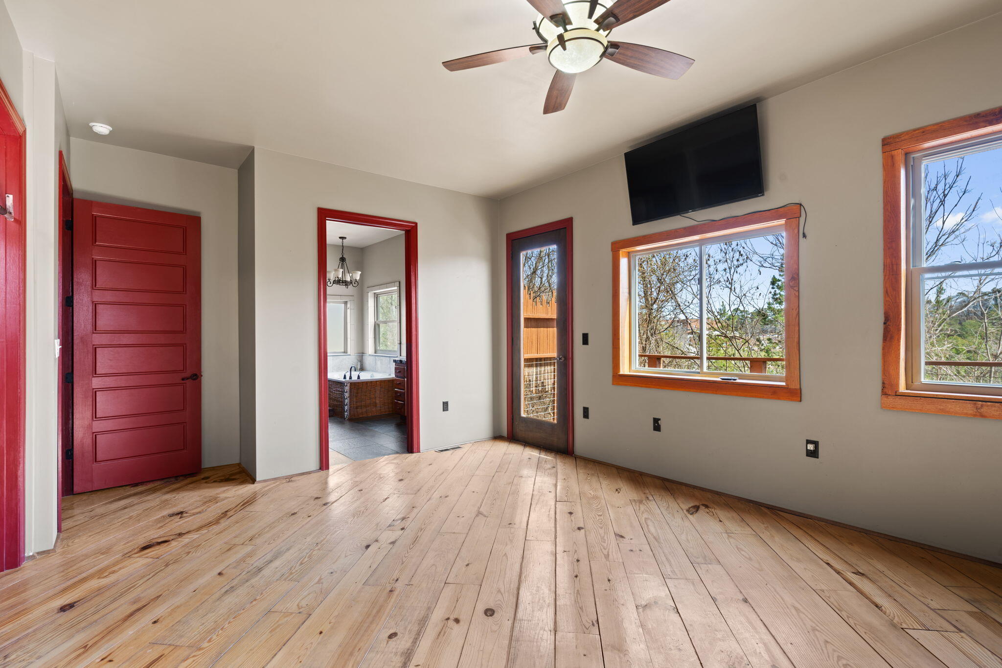 1014 Meroney Street Chattanooga, TN 37405 - Photo 27 of 57 27-web-or-mls-1014 Merony-Bekah C-12