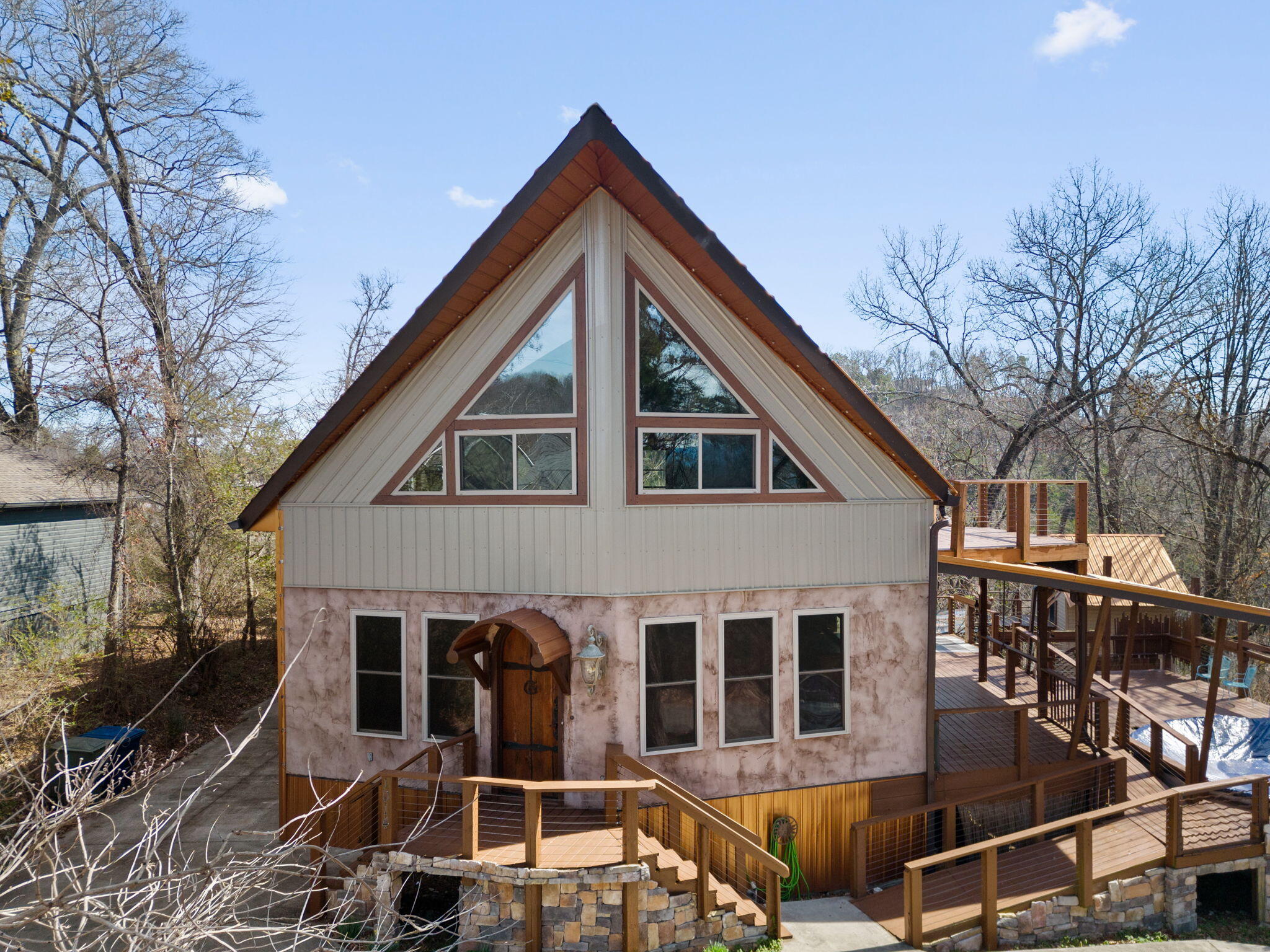 1014 Meroney Street Chattanooga, TN 37405 - Photo 3 of 57 3-web-or-mls-1014 Merony-Bekah C-24