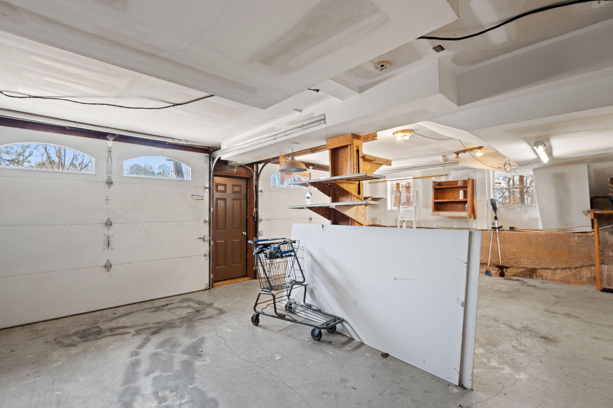 1014 Meroney Street Chattanooga, TN 37405 - Photo 35 of 57 35-web-or-mls-1014 Merony-Bekah C-20