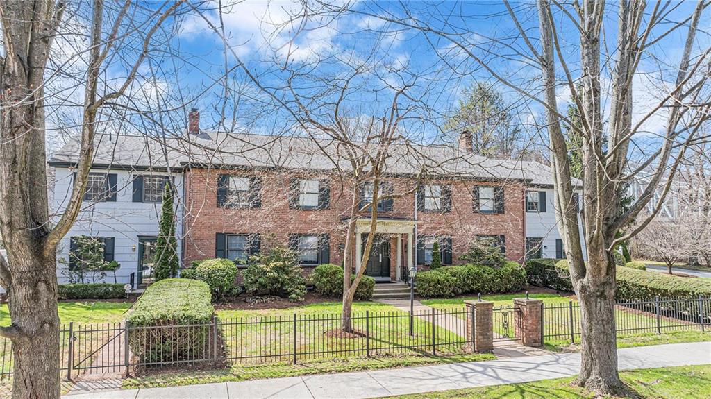 610 Maple Lane, Unit 1 Sewickley, PA 15143 - Photo 24 of 31 a front view of a house with garden