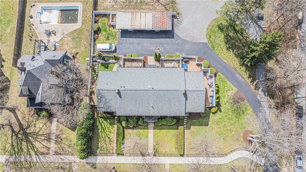 610 Maple Lane, Unit 1 Sewickley, PA 15143 - Photo 25 of 31 aerial view of a house with a swimming pool