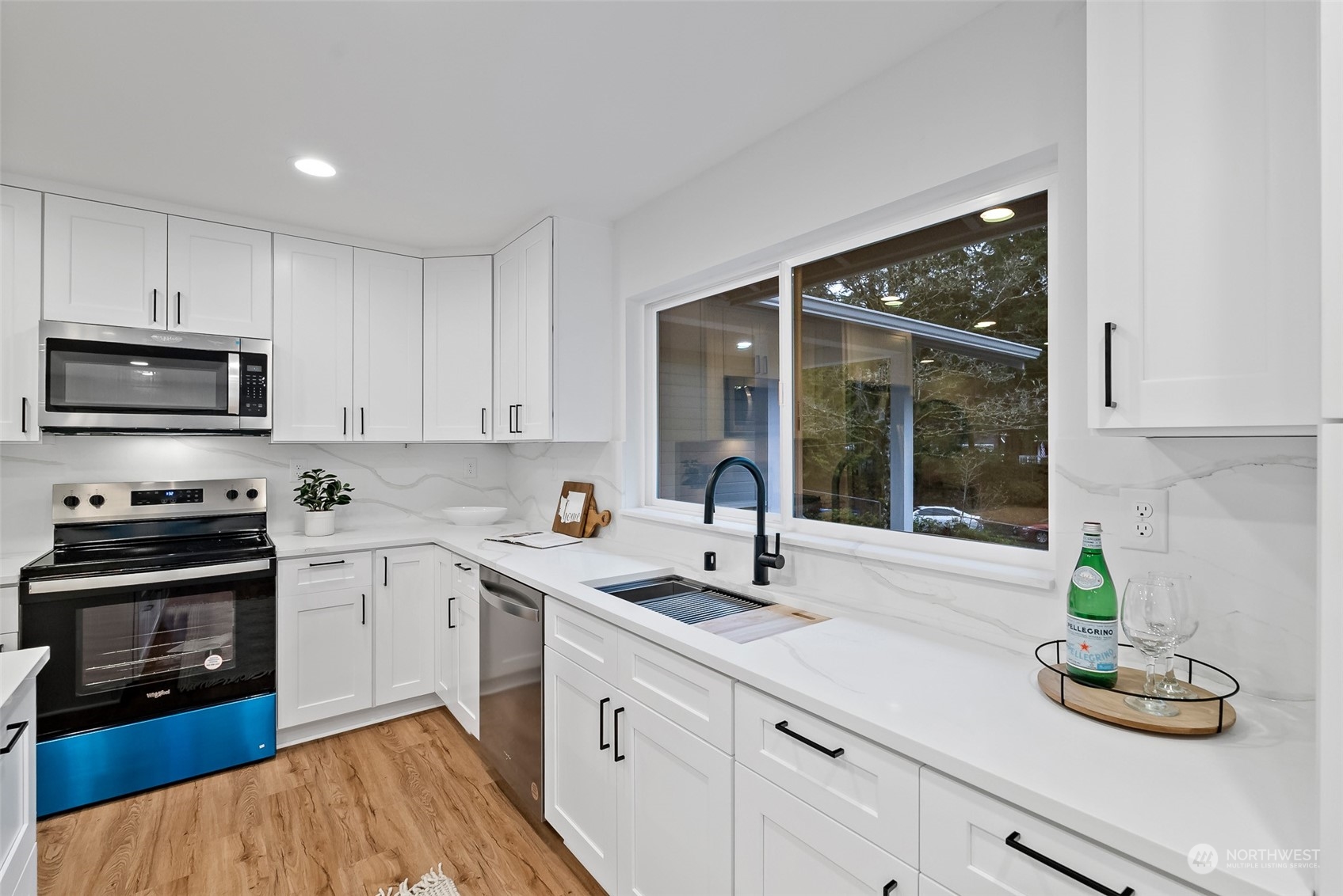 570 Southwest Miller Road Port Orchard, WA 98367 - Photo 10 of 40 Gallery Image 10
