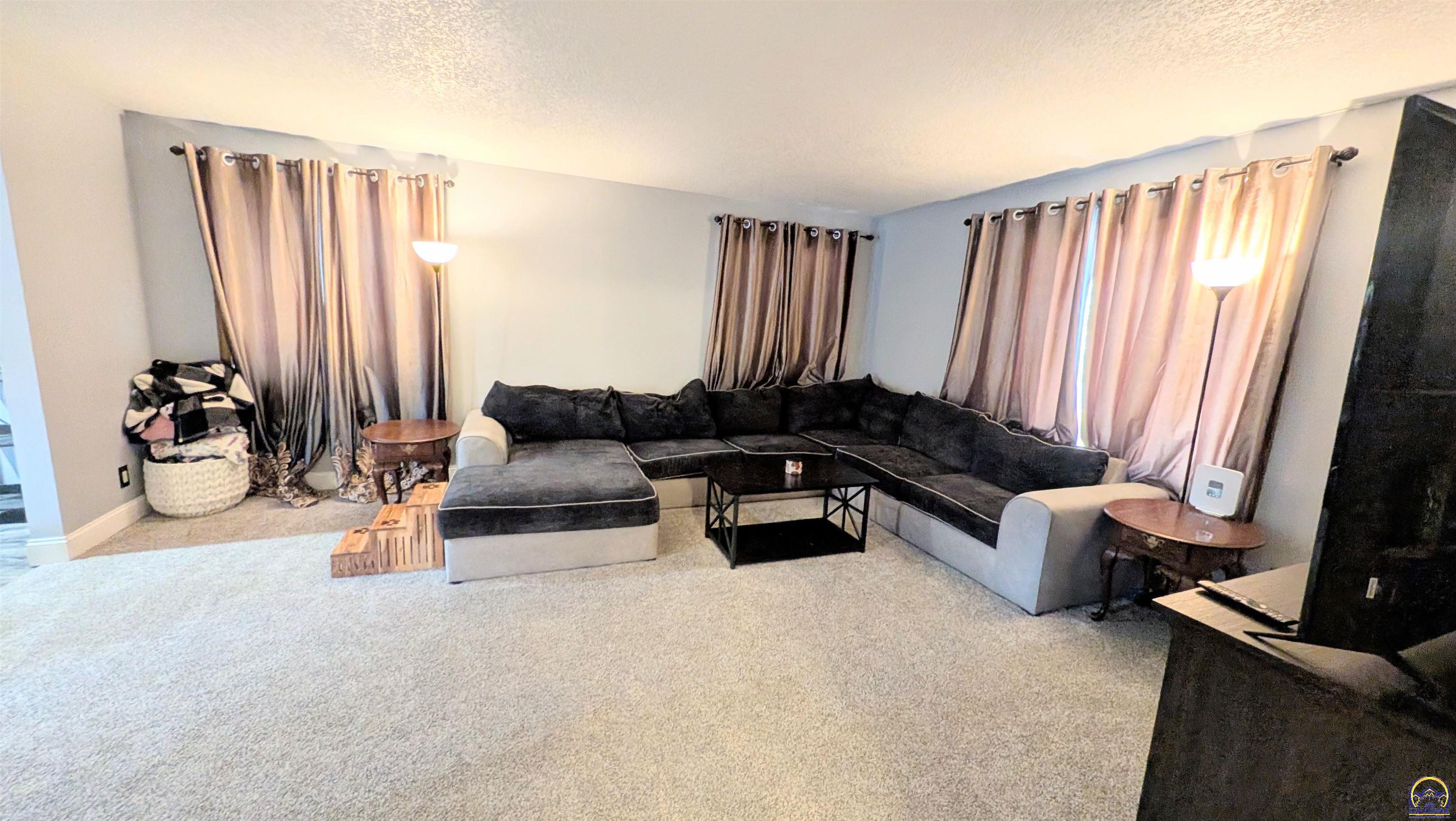 2653 West Ridge Drive Emporia, KS 66801 - Photo 16 of 37