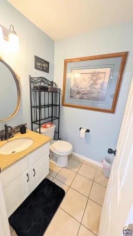 $338,500 | 2653 West Ridge Drive, Emporia, KS 66801