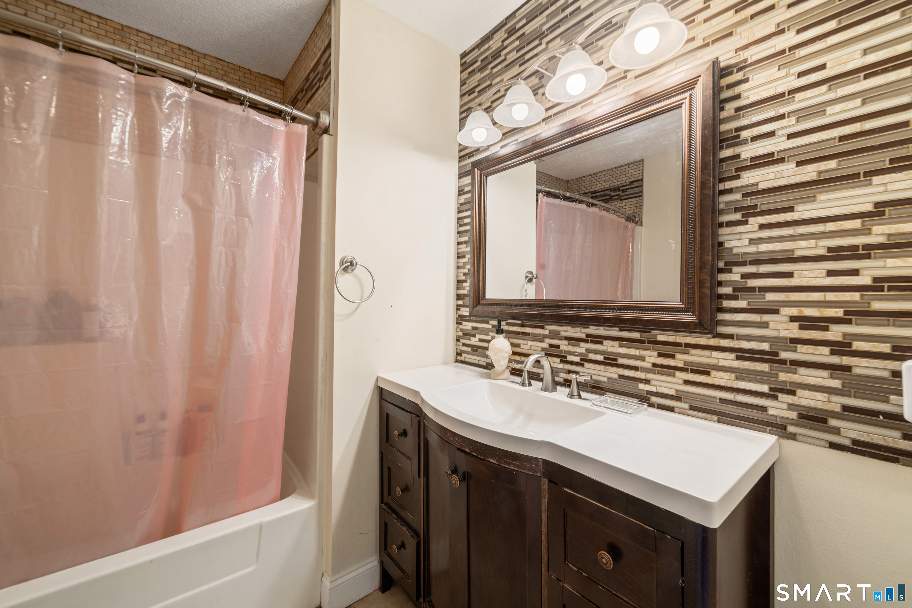 827 Oronoke Road, Unit 92 Waterbury, CT 06708 - Photo 24 of 40
