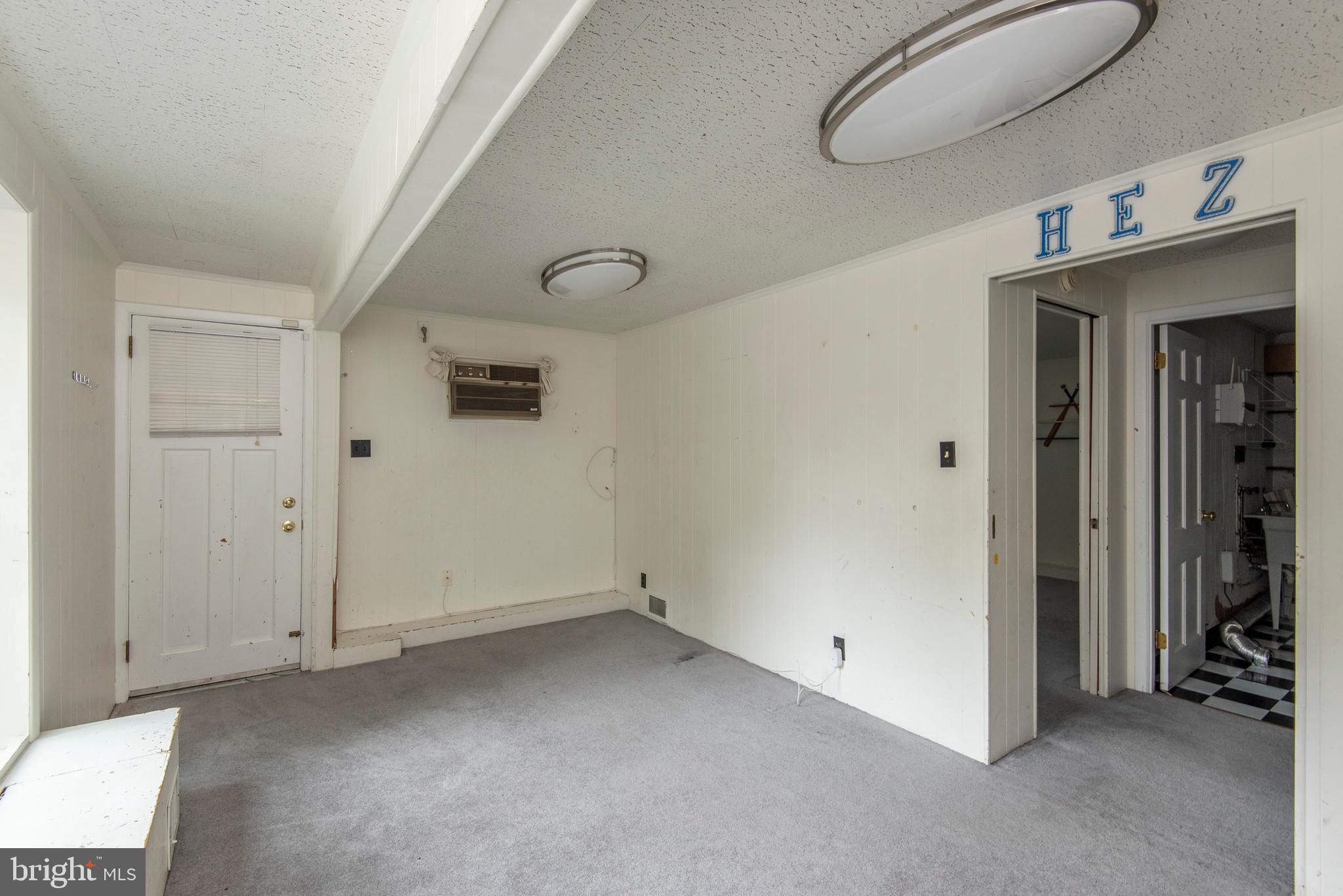 1022 Clover Hill Road Wynnewood, PA 19096 - Photo 11 of 39