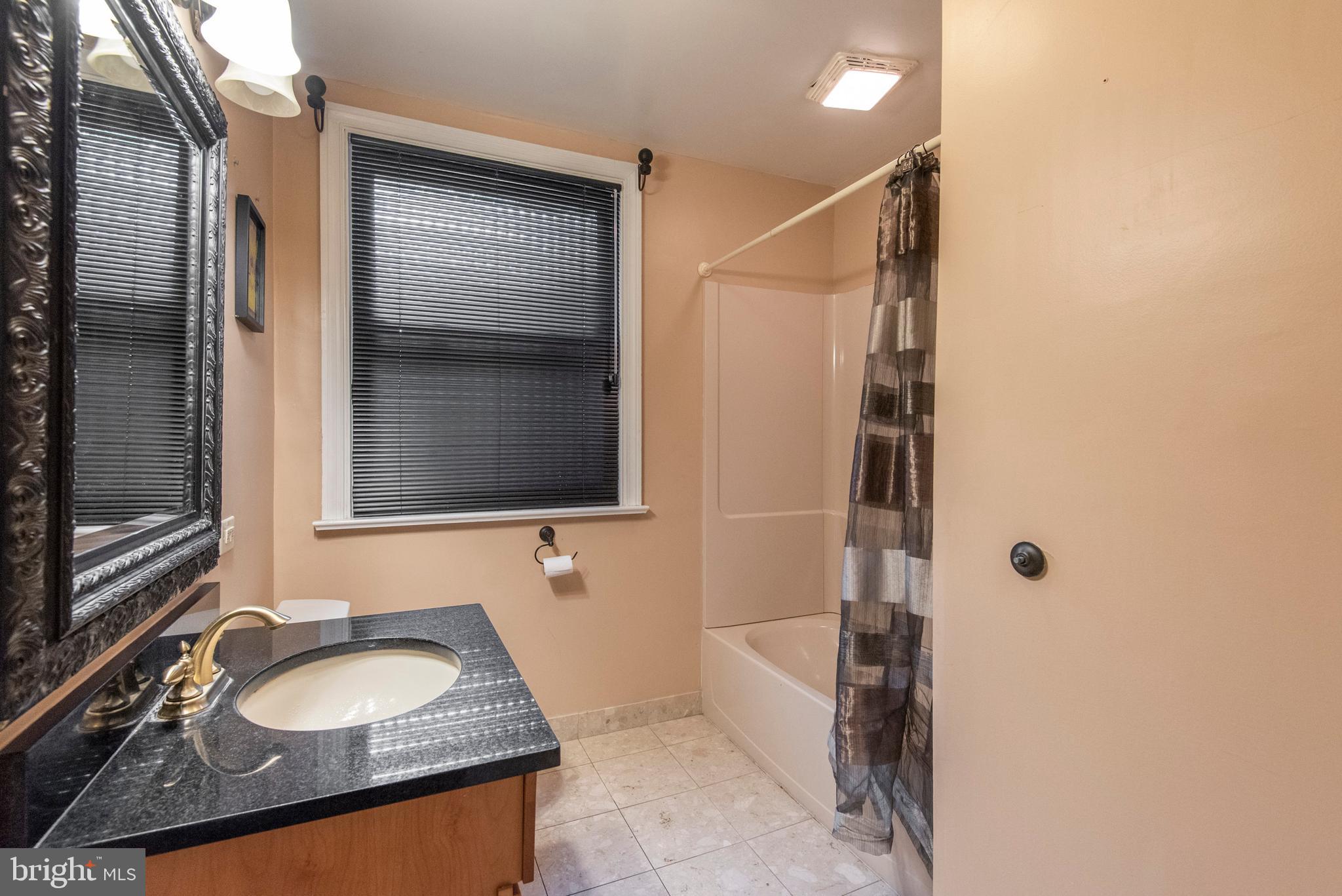 1022 Clover Hill Road Wynnewood, PA 19096 - Photo 17 of 39 Bath