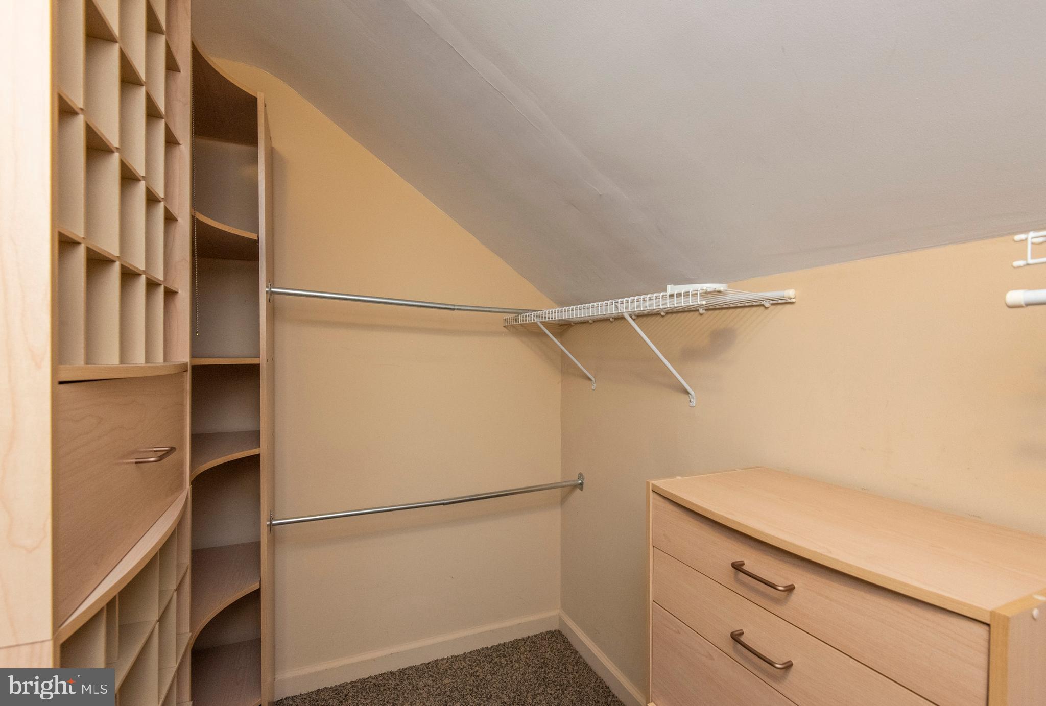 1022 Clover Hill Road Wynnewood, PA 19096 - Photo 19 of 39