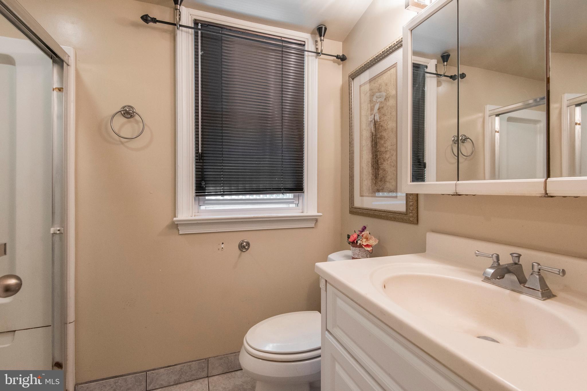 1022 Clover Hill Road Wynnewood, PA 19096 - Photo 20 of 39 Bath