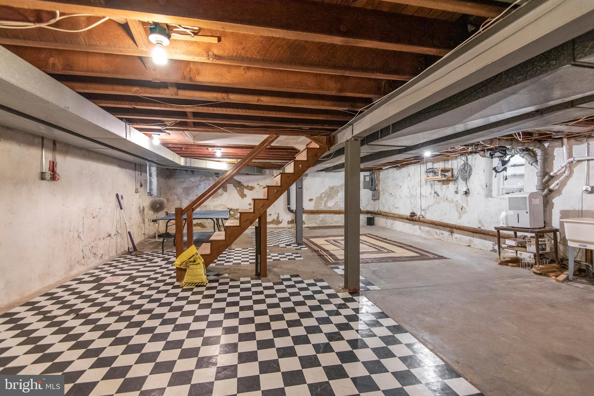 1022 Clover Hill Road Wynnewood, PA 19096 - Photo 22 of 39