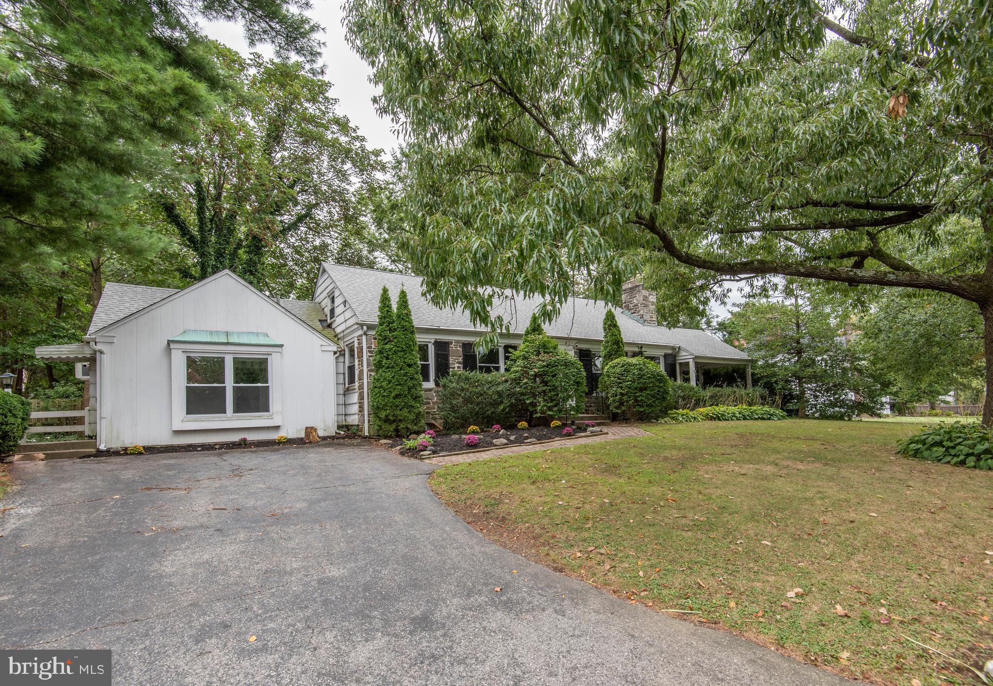 1022 Clover Hill Road Wynnewood, PA 19096 - Photo 24 of 39