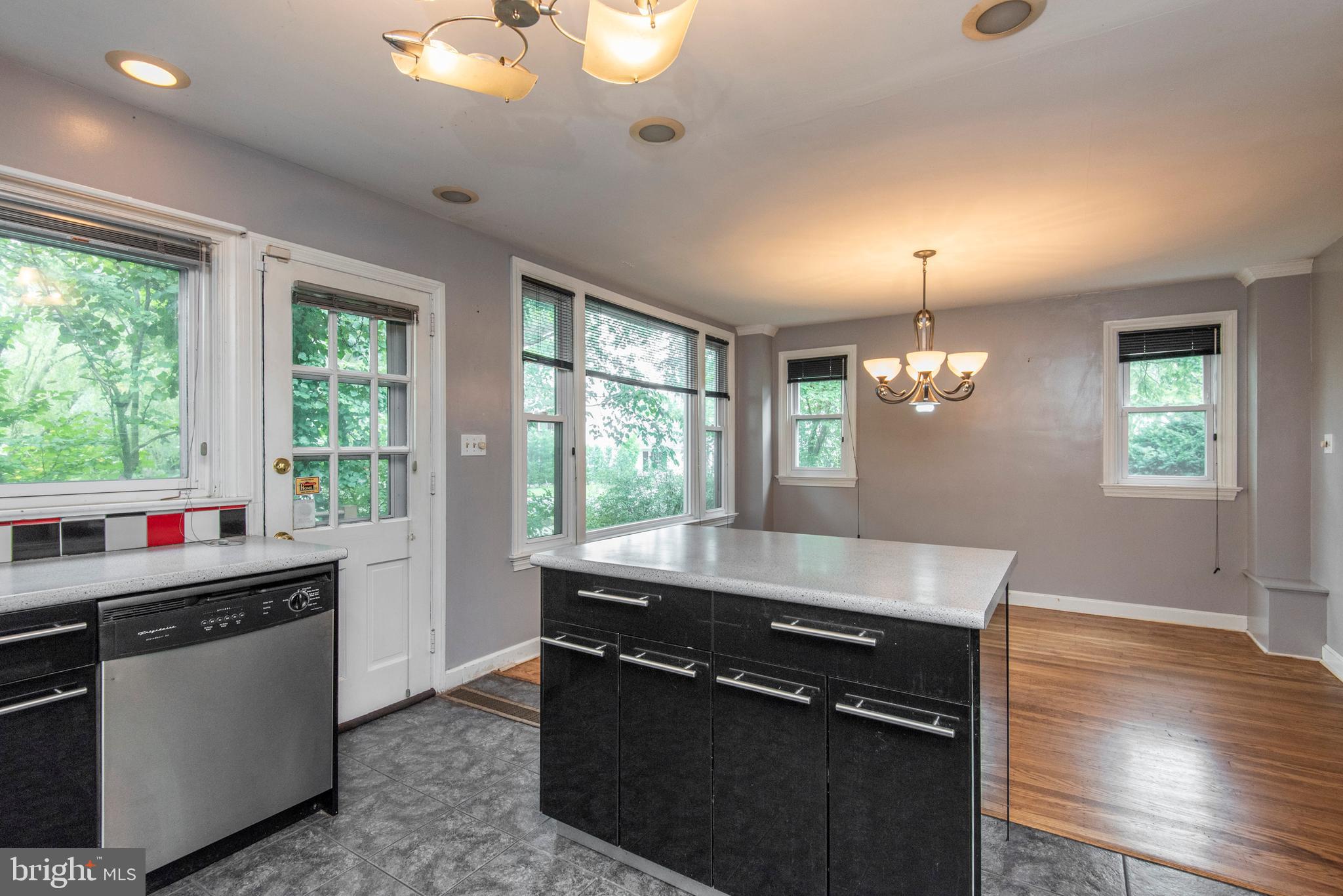 1022 Clover Hill Road Wynnewood, PA 19096 - Photo 31 of 39