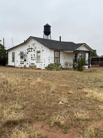$25,000 | 1007 North 2nd Street, Brownfield, TX 79316