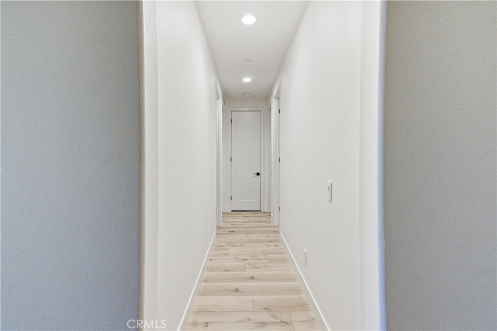 1224 Joshua Tree Road Calimesa, CA 92320 - Photo 2 of 38 Hallway