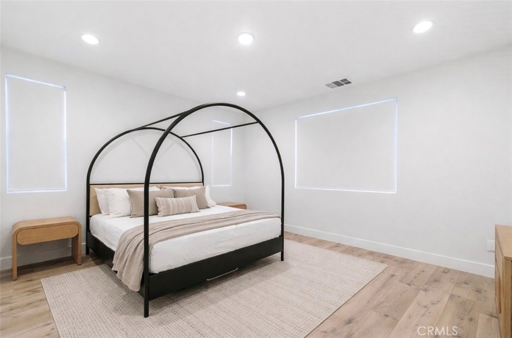 1224 Joshua Tree Road Calimesa, CA 92320 - Photo 23 of 38 Master bedroom