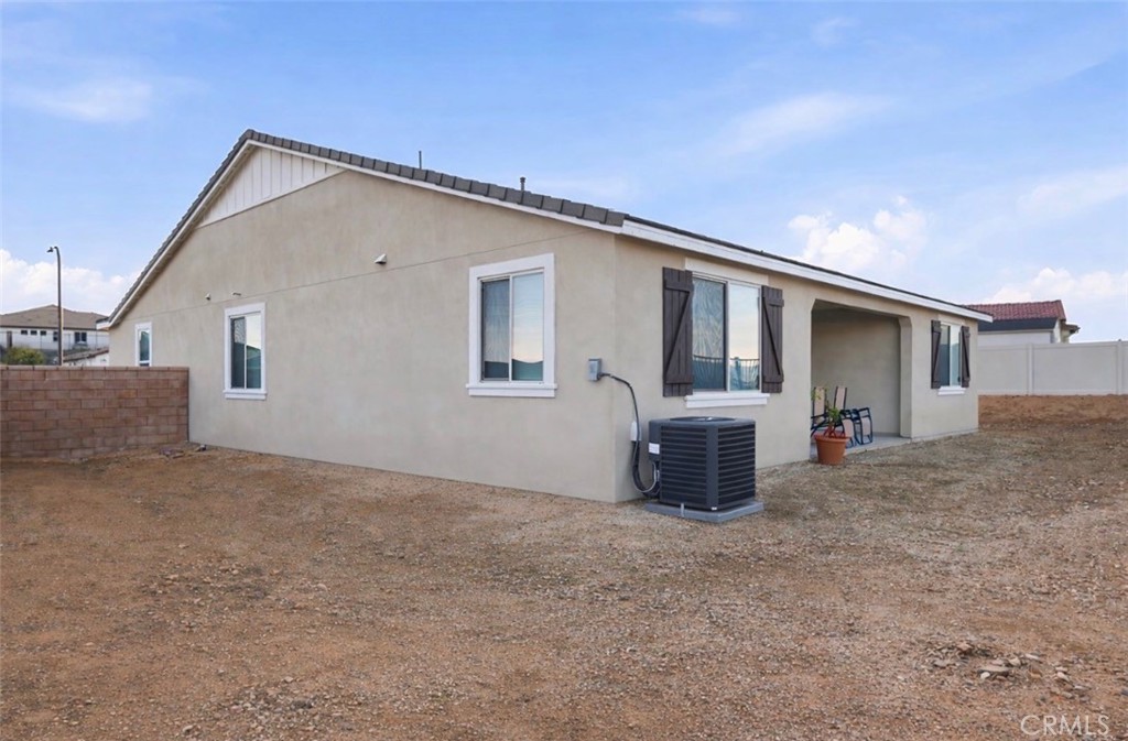 1224 Joshua Tree Road Calimesa, CA 92320 - Photo 31 of 38 Backyard