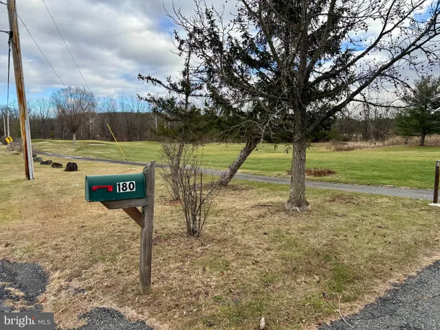 $2,650 | 180 Sassamansville Road, Gilbertsville, PA 19525