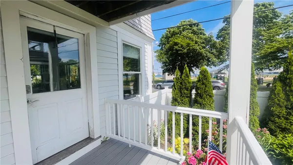 $3,000 | 115 Wellington Avenue, Unit 1, Newport, RI 02840