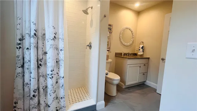 $3,200 | 115 Wellington Avenue, Unit 1, Newport, RI 02840