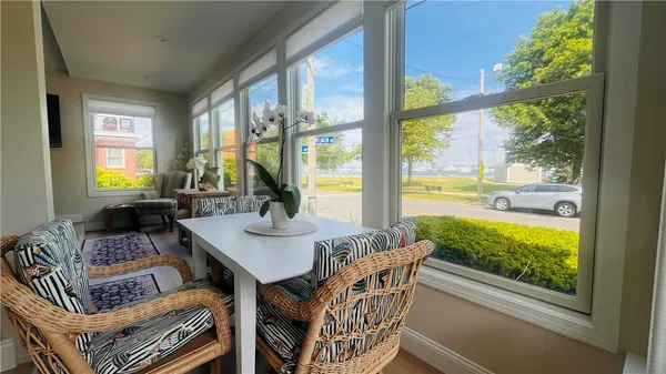 $3,000 | 115 Wellington Avenue, Unit 1, Newport, RI 02840