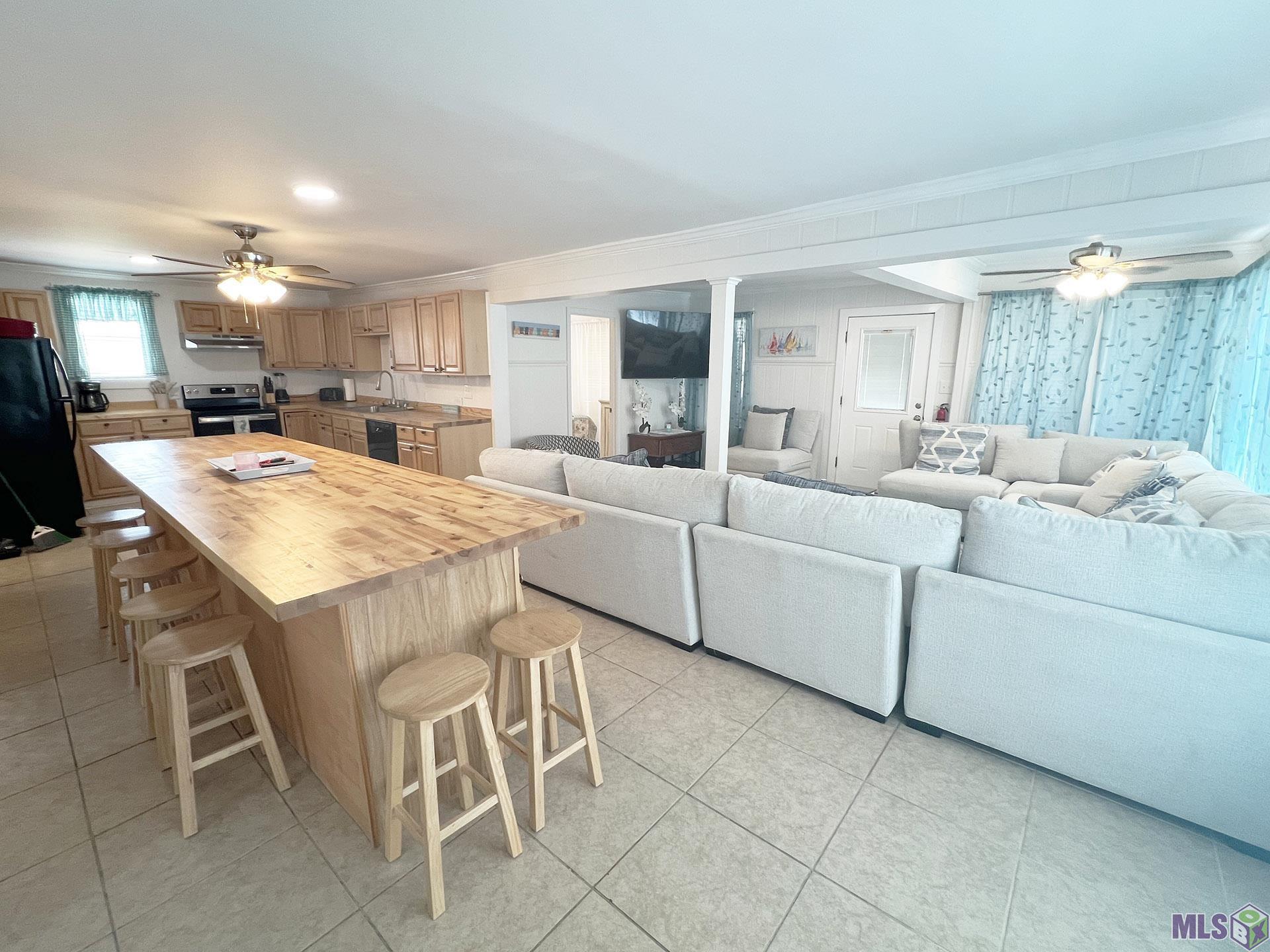 2586 Highway 1 Grand Isle, LA 70358 - Photo 14 of 47