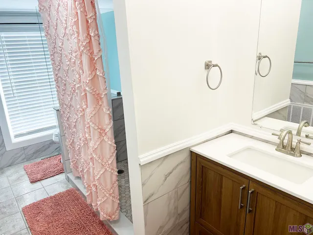 $749,000 | 2586 Highway 1, Grand Isle, LA 70358