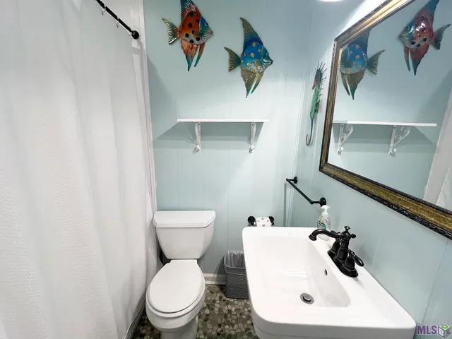 $749,000 | 2586 Highway 1, Grand Isle, LA 70358