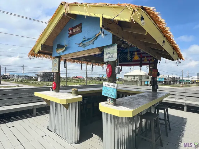 $749,000 | 2586 Highway 1, Grand Isle, LA 70358