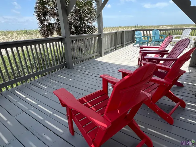 $749,000 | 2586 Highway 1, Grand Isle, LA 70358