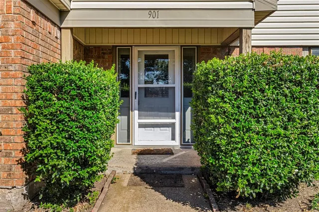 $370,000 | 901 Pyramid Drive, Garland, TX 75040