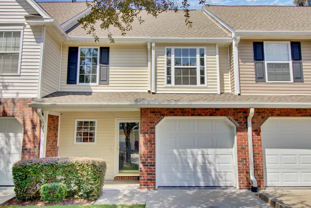 $2,000 | 208 Darcy Avenue, Goose Creek, SC 29445