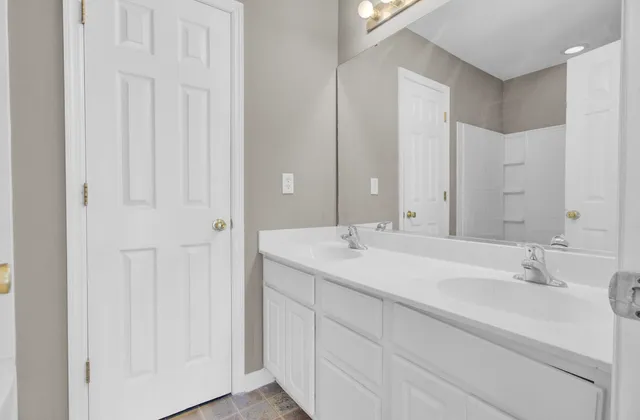 $2,000 | 208 Darcy Avenue, Goose Creek, SC 29445